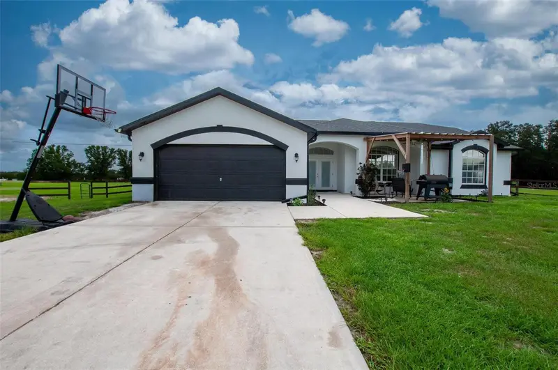 3442 Ne Appaloosa St, FL