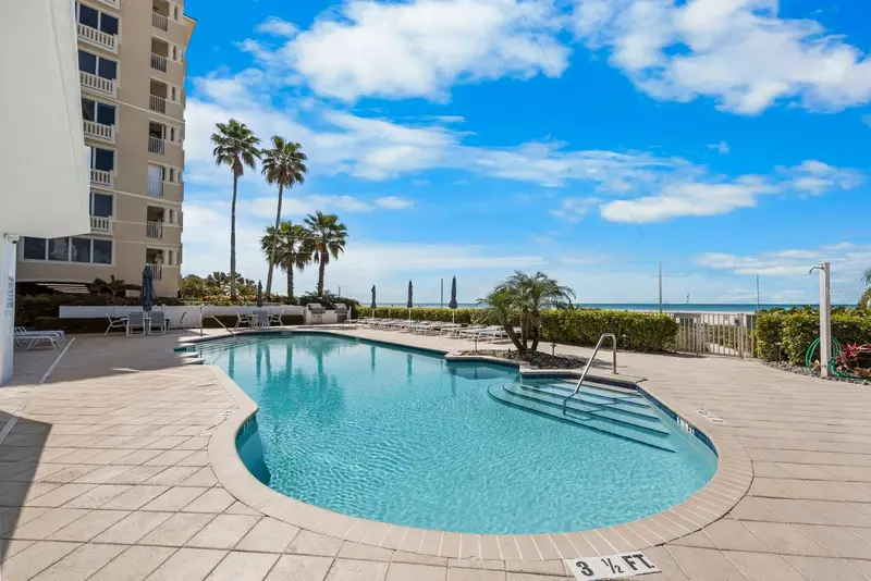 1350 Gulf Blvd #901, FL