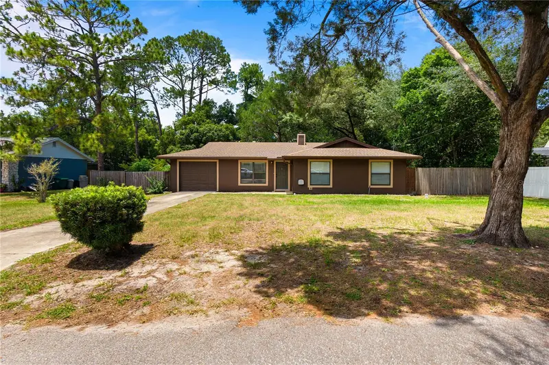 214 E Floyd Ave, FL