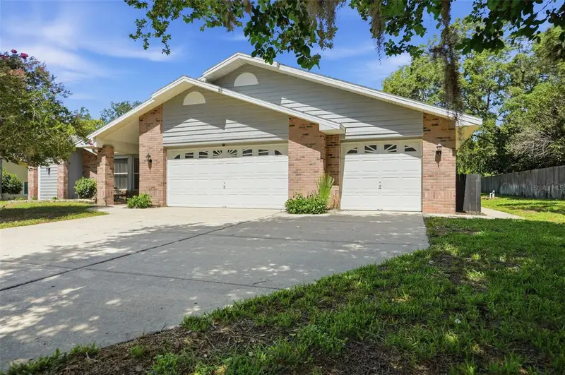 18451 Winding Oaks Blvd, FL