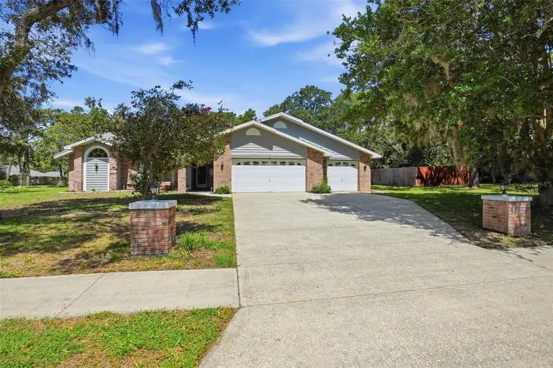 18451 Winding Oaks Blvd, FL