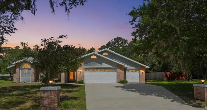 18451 Winding Oaks Blvd, FL