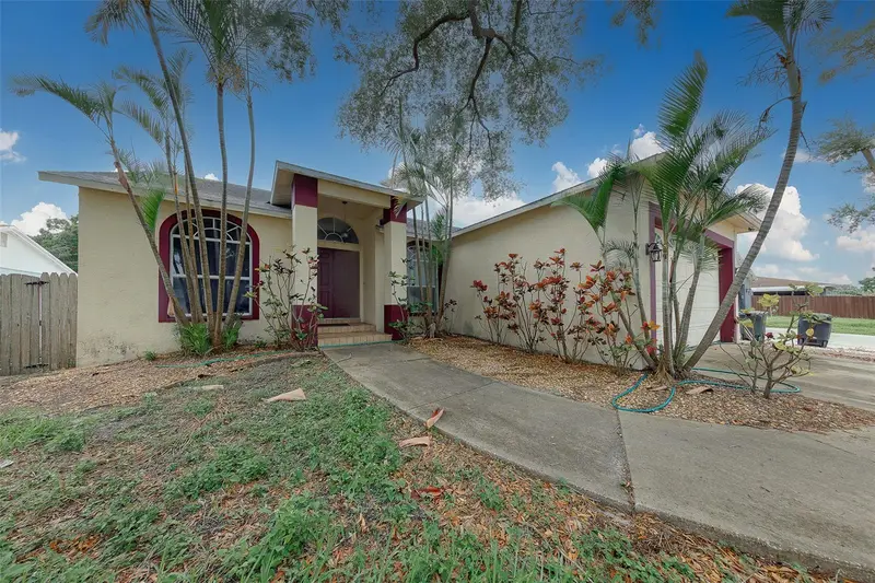 11150 Broadwood Dr N, FL