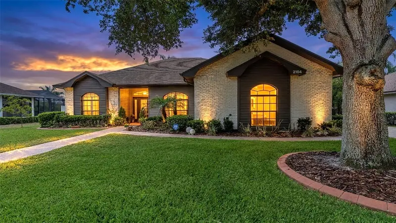 2104 Longleaf Cir, FL