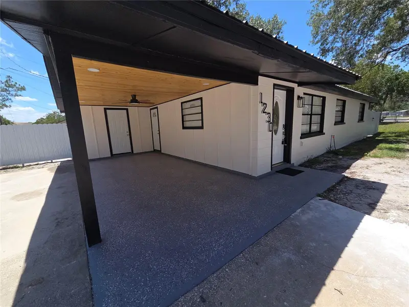 1230 Kew Cir, FL