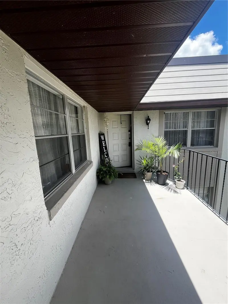 110 Windtree Ln #202, FL