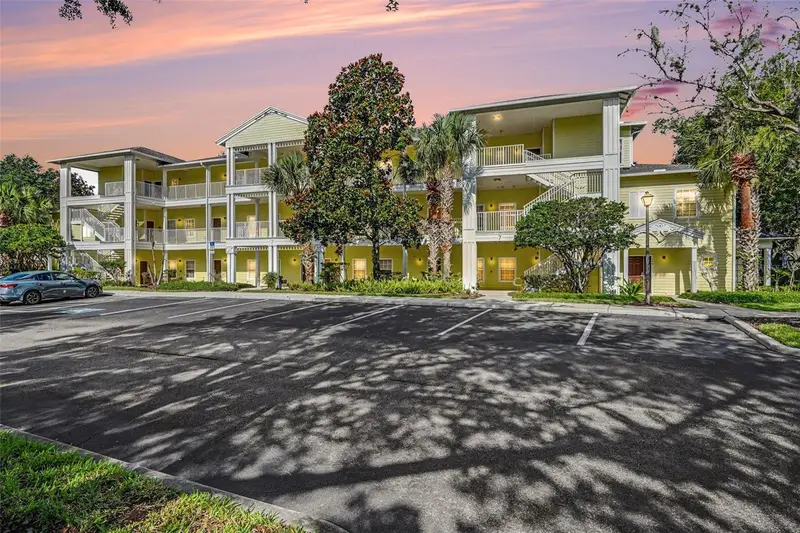 114 Lucaya Loop, FL