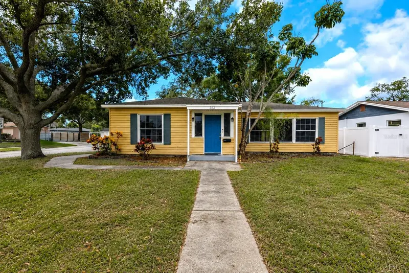 282 Ne 40th Ave Ne, FL