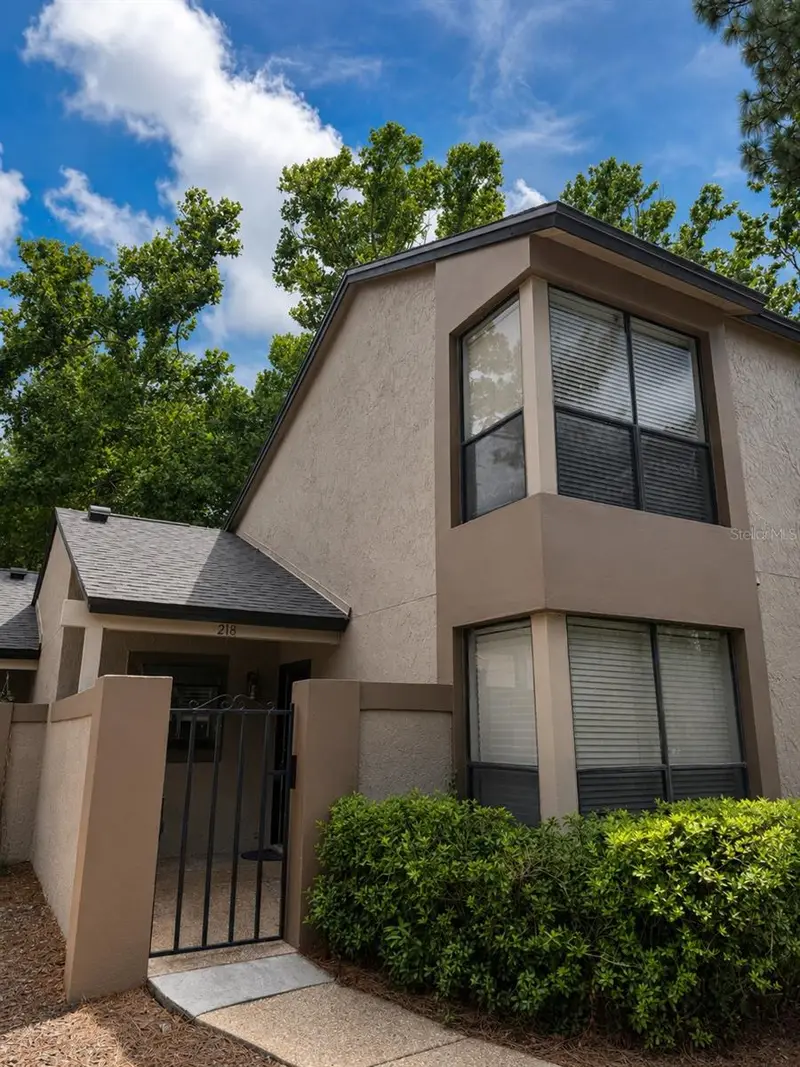 940 Douglas Ave #218, FL