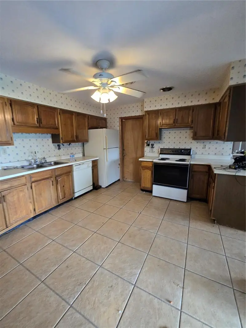 512 Boger Blvd N, FL