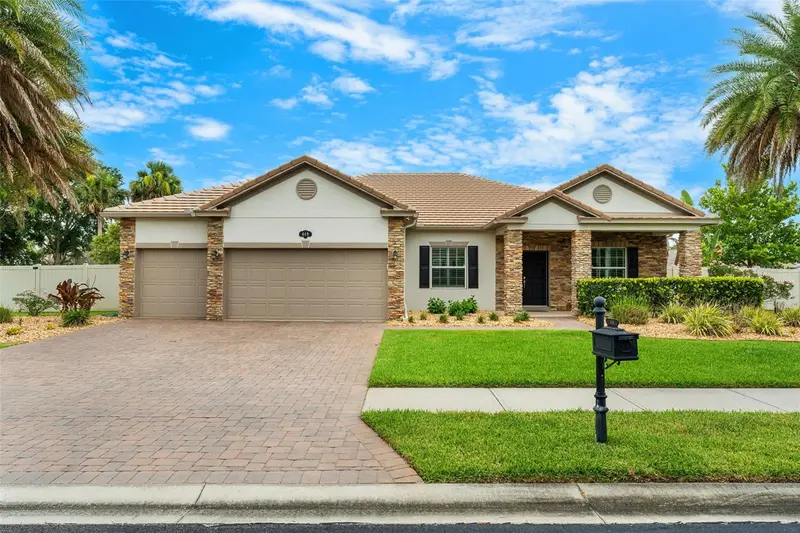 649 Mandalay Grove Ct, FL