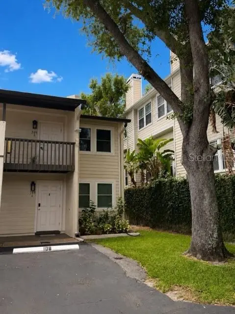 527 S Lincoln Ave #A208, FL