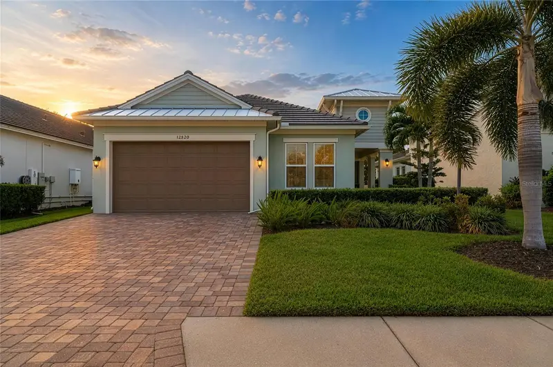 13820 American Prairie Pl, FL