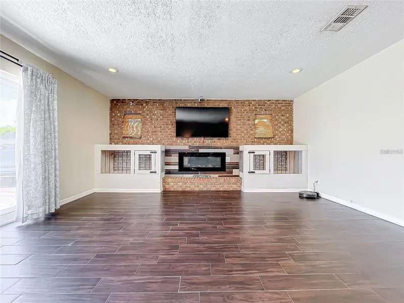 33 S Ortman Dr, FL