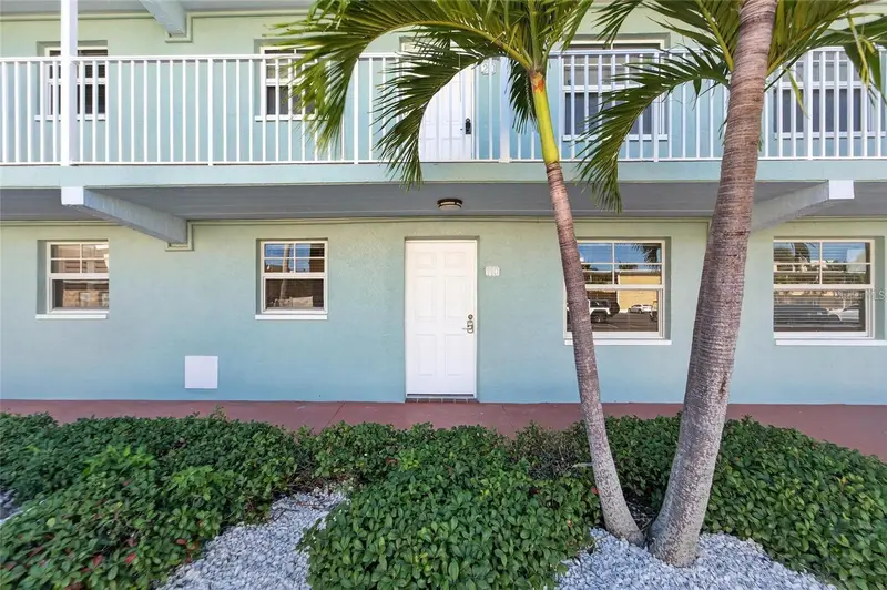 19417 Gulf Blvd #F110, FL