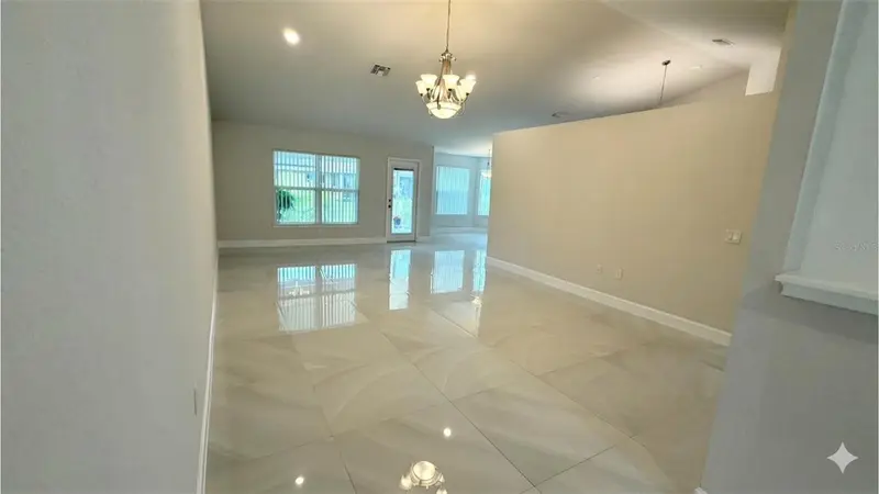 372 Rockland St, FL