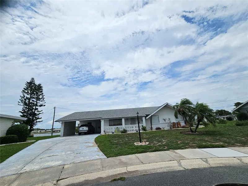 1703 Amhurst Cir, FL