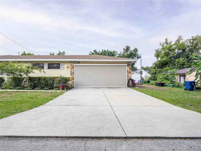 200 S Main Ave, FL