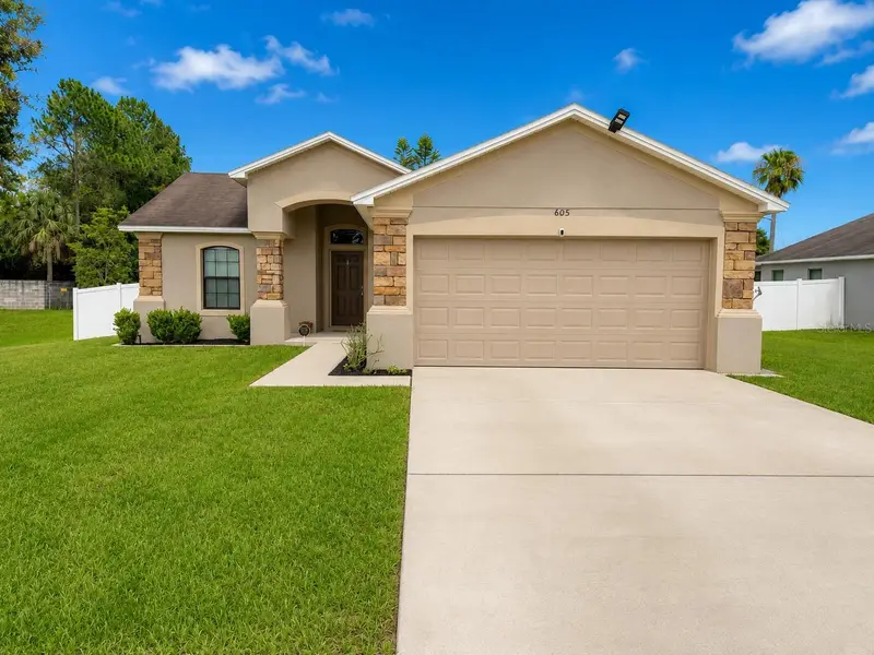 605 Valencia Ct, FL