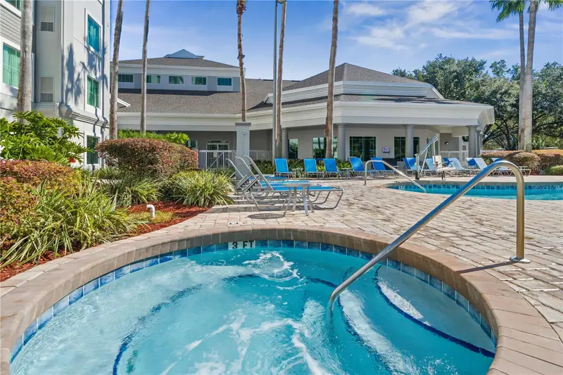 8303 Palm Pkwy, FL