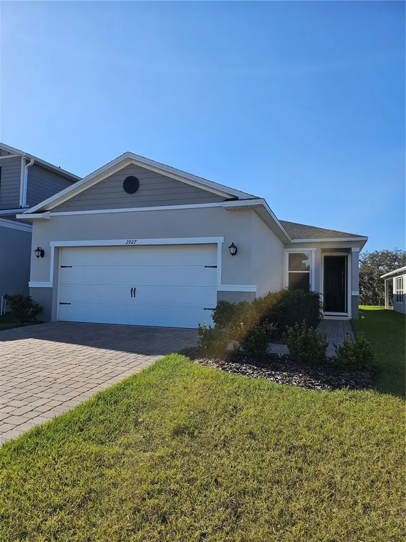 2927 Sanctuary Dr, FL