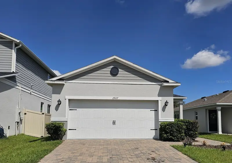 2927 Sanctuary Dr, FL