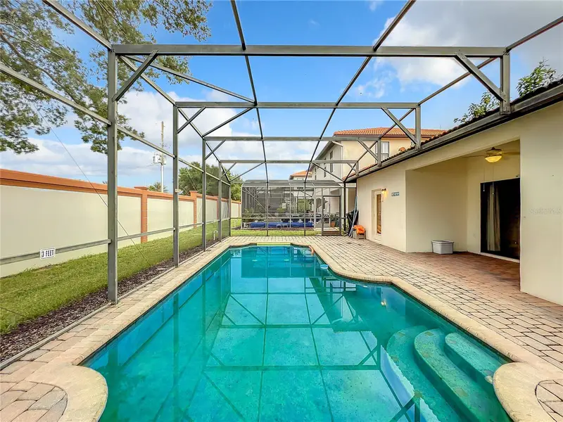 501 Summer Place Loop, FL
