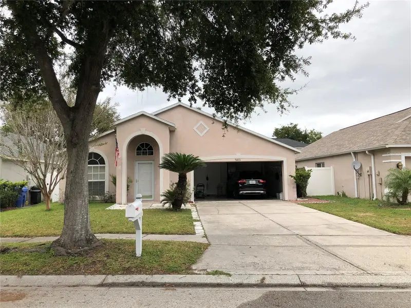 9405 Hidden Water Cir, FL
