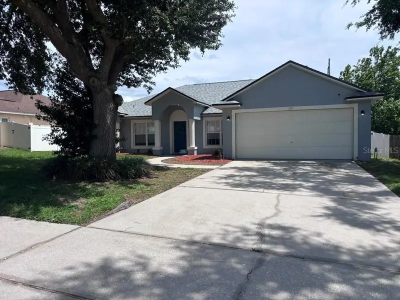1004 Chateau Cir, FL