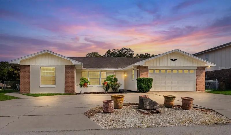 10 Felicia Ct, FL