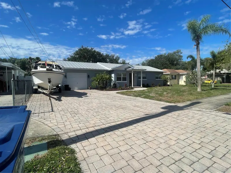 3030 W Helen Ave, FL