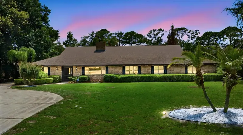 548 E Lehigh Dr, FL