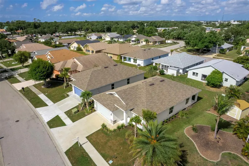 475 Winwood Ct, FL