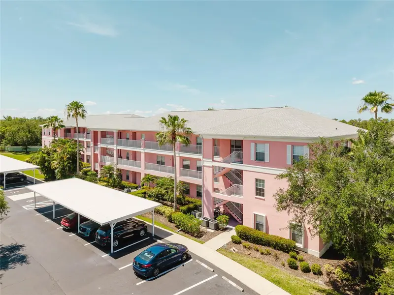 2061 Willow Hammock Cir #208, FL