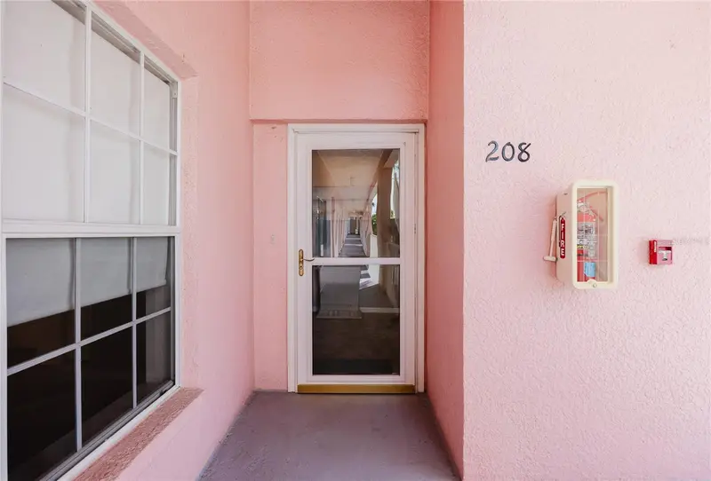 2061 Willow Hammock Cir #208, FL