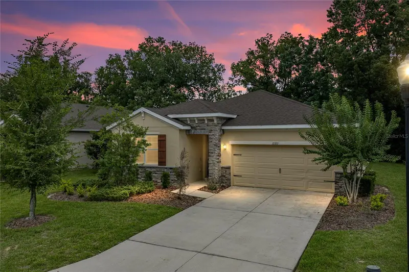 Dade City listing