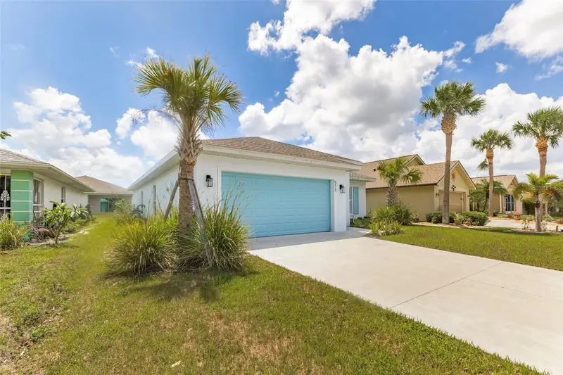 573 Rose Apple Cir, FL