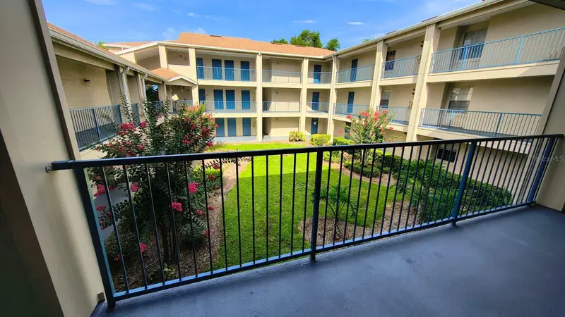 7340 Westpointe Blvd #326, FL