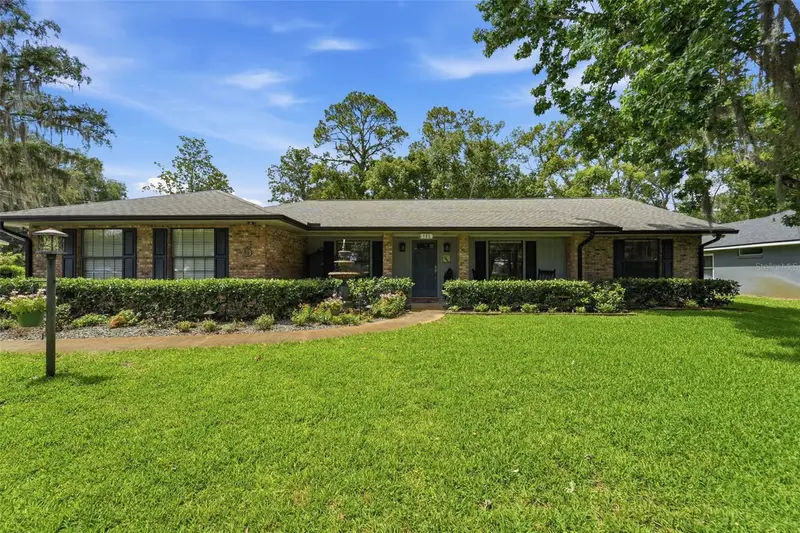 386 Lake Charles Rd, FL