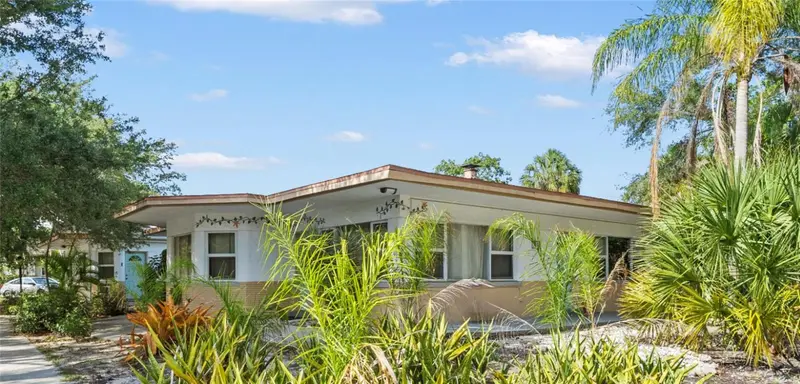 901 Third St N #7, FL