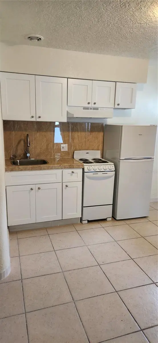 901 Third St N #7, FL