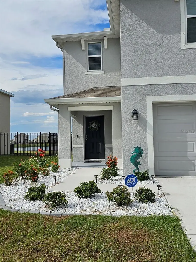 10116 Charlotte Dr, FL
