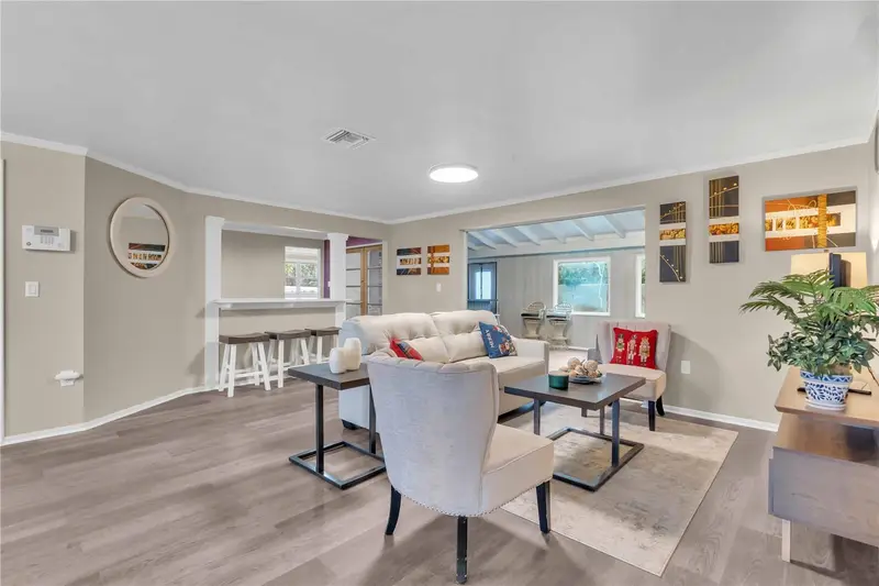 7420 Cass Cir, FL