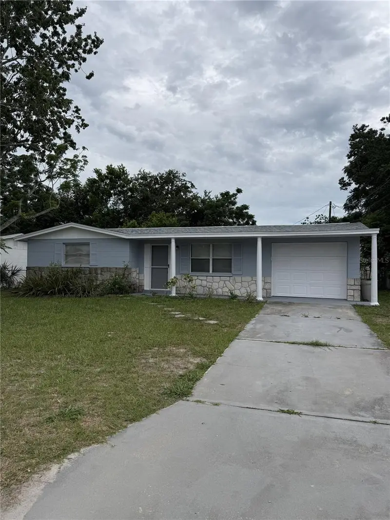 7300 Country Club Dr, FL