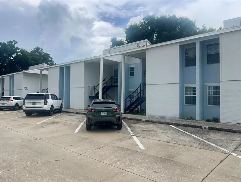 3819 N Oak Dr #I42, FL