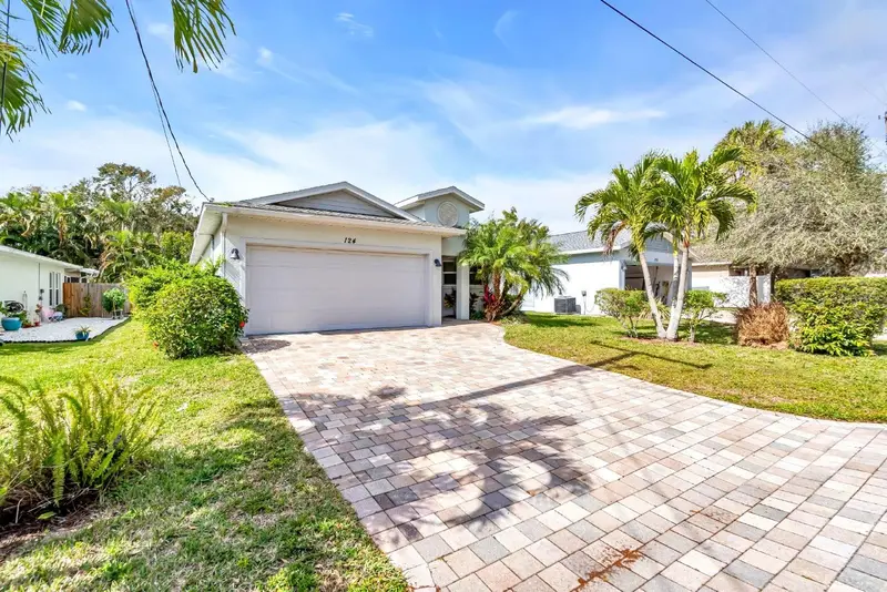 124 Tucker Ave, FL