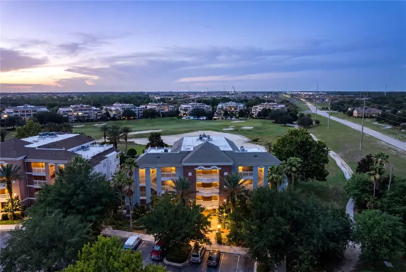 1100 Sunset View Cir #204, FL