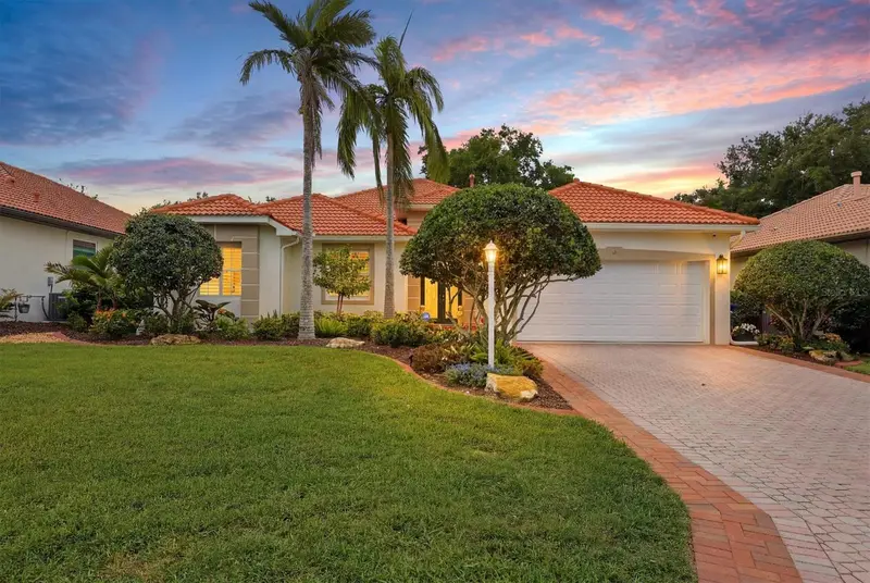 6828 Bay Hill Dr, FL