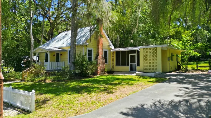 236 Pryor St, FL