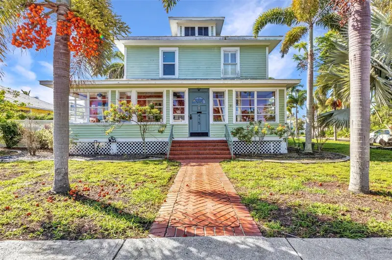 415 W Marion Ave, FL